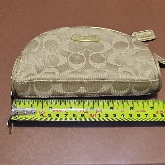 Coach makeup case - Picture 4 of 6